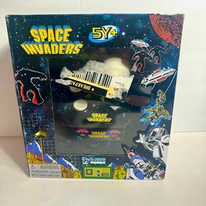 Space Invaders Atari Plug & Play MSi Entertainment TV Arcade  Gaming System.